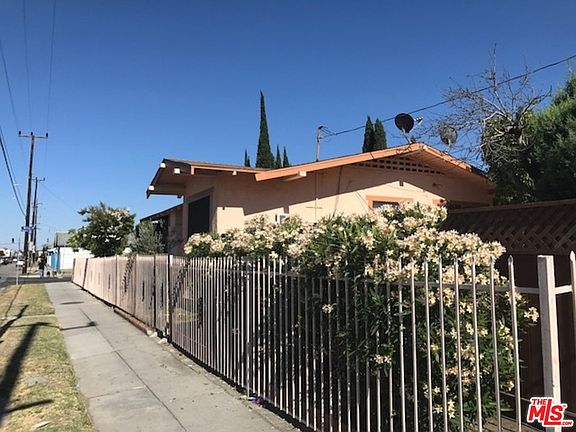 3rd image of 4401 S Wilton Pl