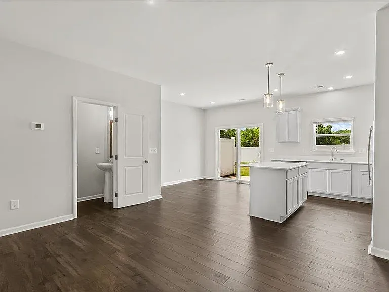 173 Randwick Ln — Photo 20
