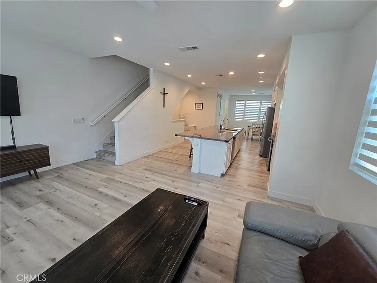 158 Gwen Ln — Photo 7