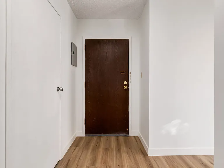 505 56th Ave SW #215 — Photo 18