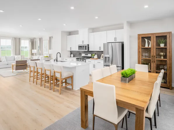 100 Silas Rd, Budd Lake, NJ 07828