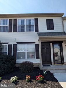 432 Buttonwood Ln #432B, York, PA, 17406