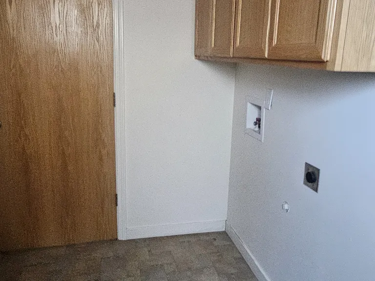 4130 Henry Ct #B — Photo 12