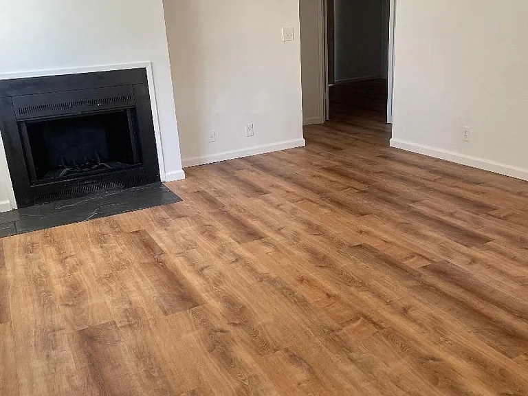 243 W Tulare Ave #C — Photo 9