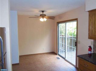 1144 Valley Stream Dr, Perkiomenville, PA 18074