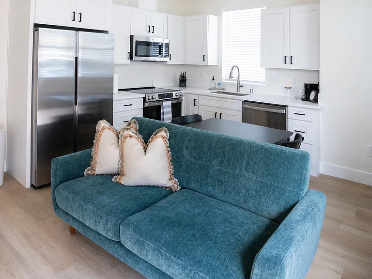 1525 Mount Gln #1 — Photo 5