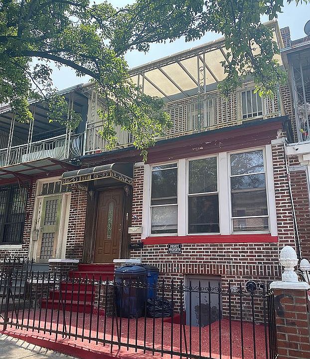 1st image of 516 40th St