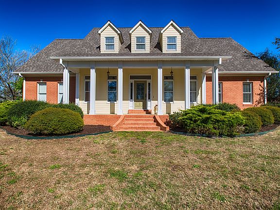 1.5 story w/ 4100 sf & 5 BRs