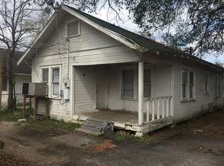 114 Eichwurzel Ln, Houston, TX 77009