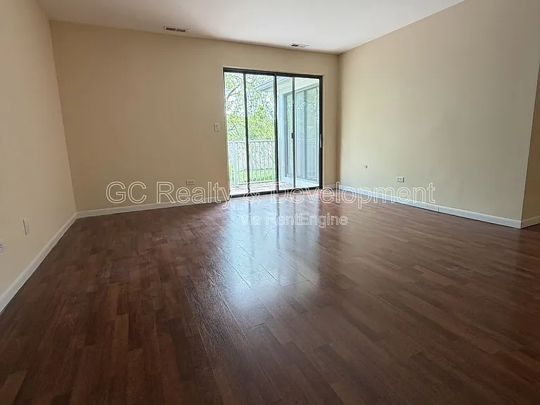 871 Yosemite Trl #C — Photo 9