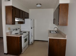1860 Anderson Ave APT 11, Manhattan, KS 66502