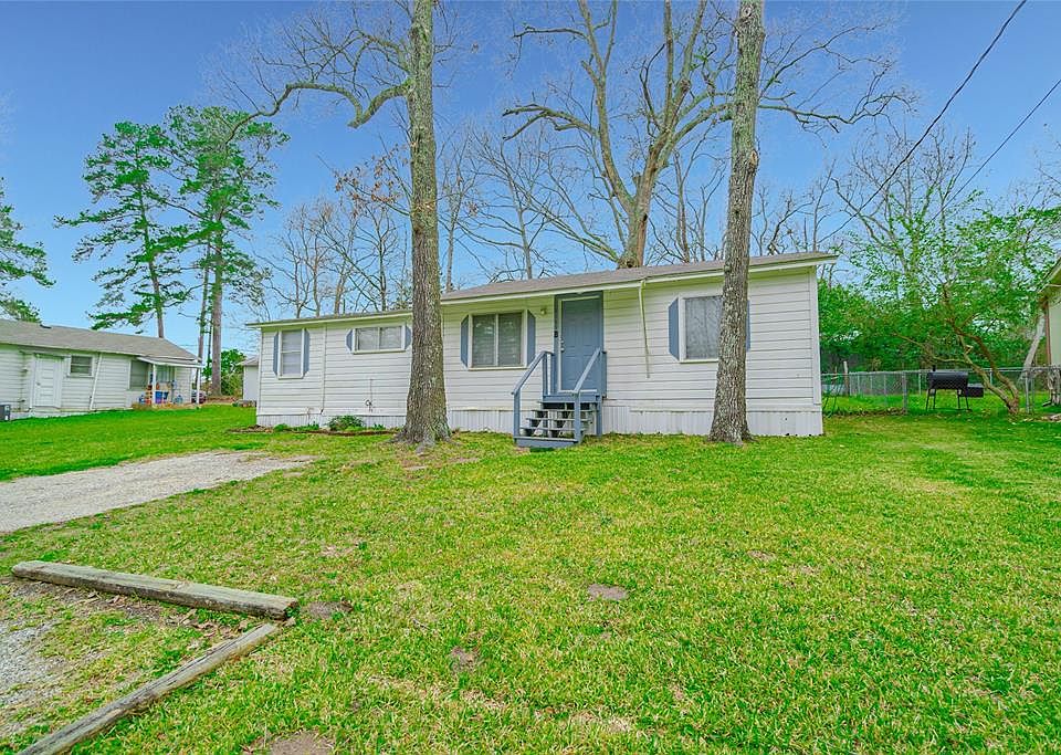 1st image of 1149 Southwood Dr #B