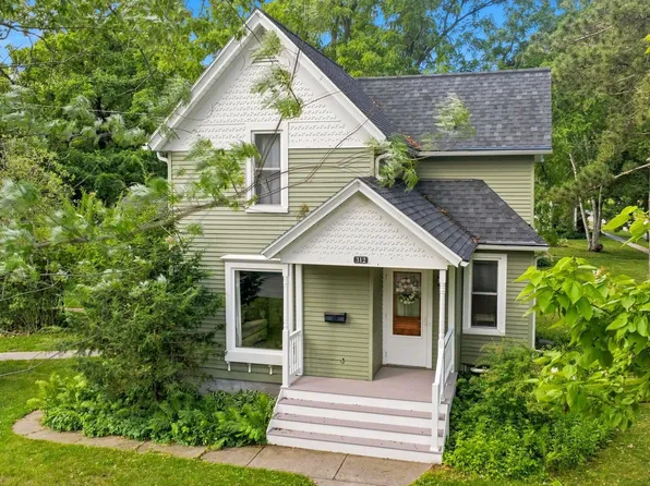 312 Polk St, Sauk City, WI 53583