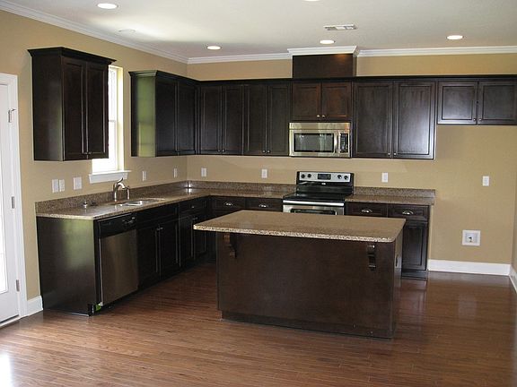 3rd image of 184 Caroleton Drive Grovetown