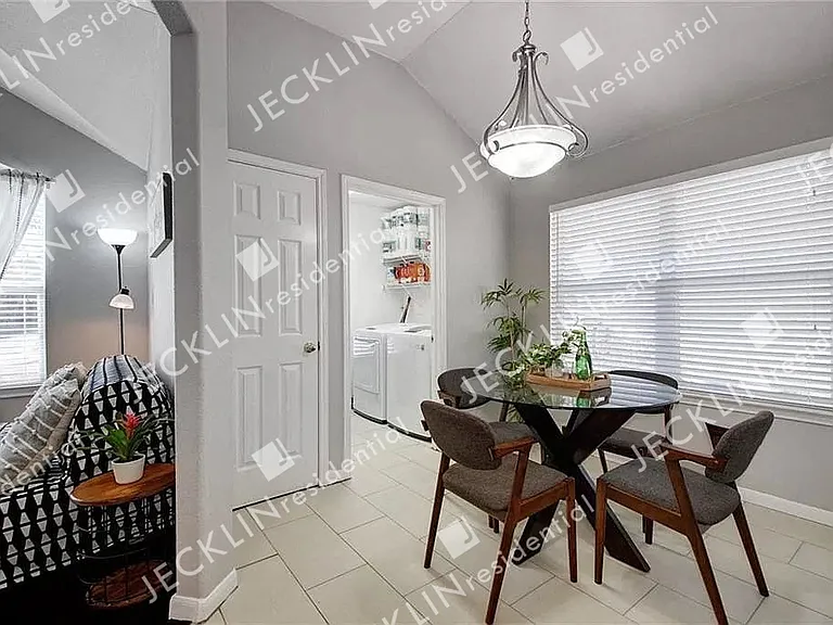 2415 Candle Ridge Trl — Photo 15