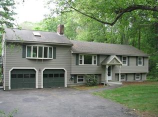 94 Hildreth St, Westford, MA 01886