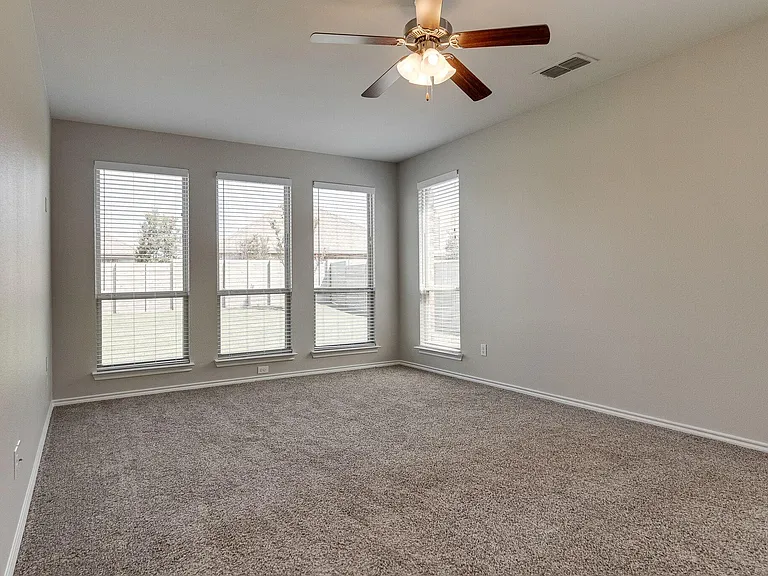 1824 Sparrow St — Photo 15