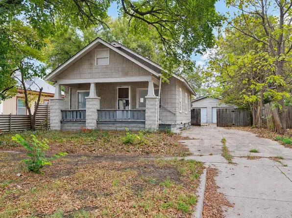 1226 S Laura Ave, Wichita, KS 67211