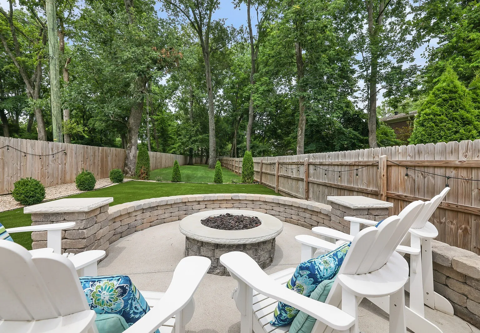 4 bed, 4.0 bath, 2871 sqft, $8,500 — Photo 2