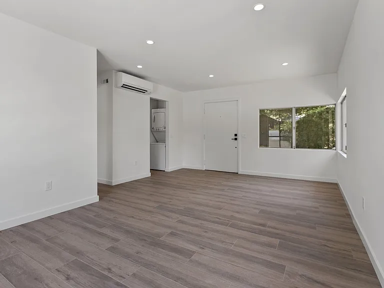 1757 June Ln — Photo 13