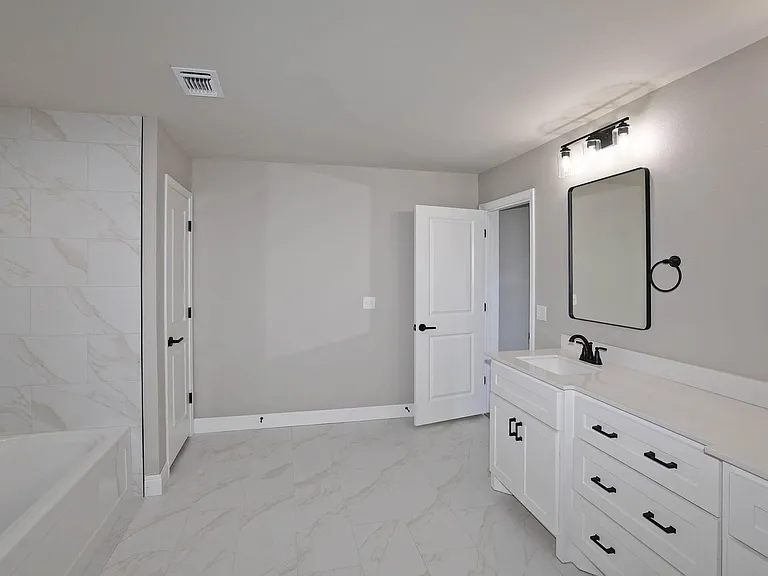 4709 Scotty Dr — Photo 17