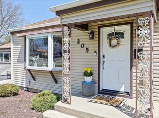 205 Home Ave, Itasca, IL 60143