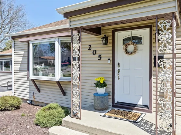 205 Home Ave, Itasca, IL 60143