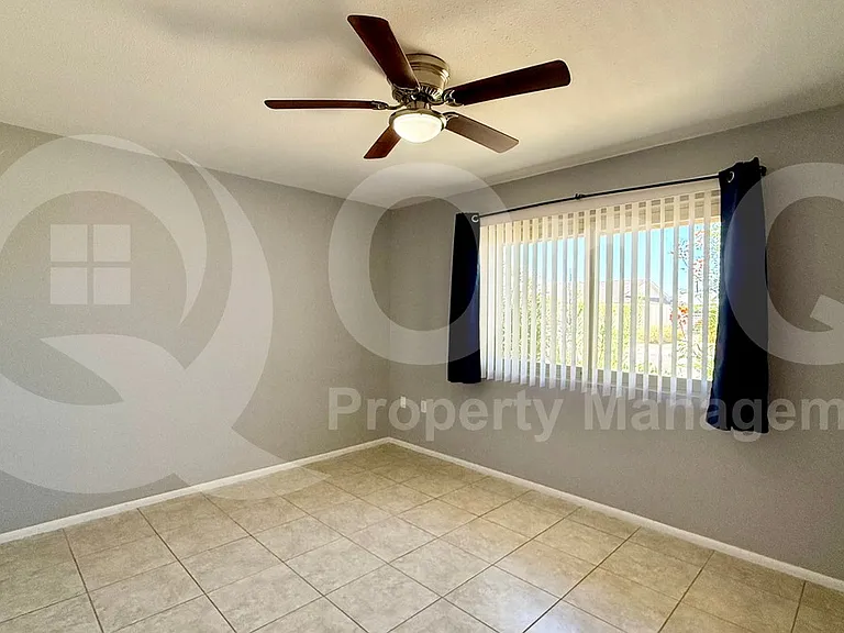 11038 W Cheryl Dr — Photo 16