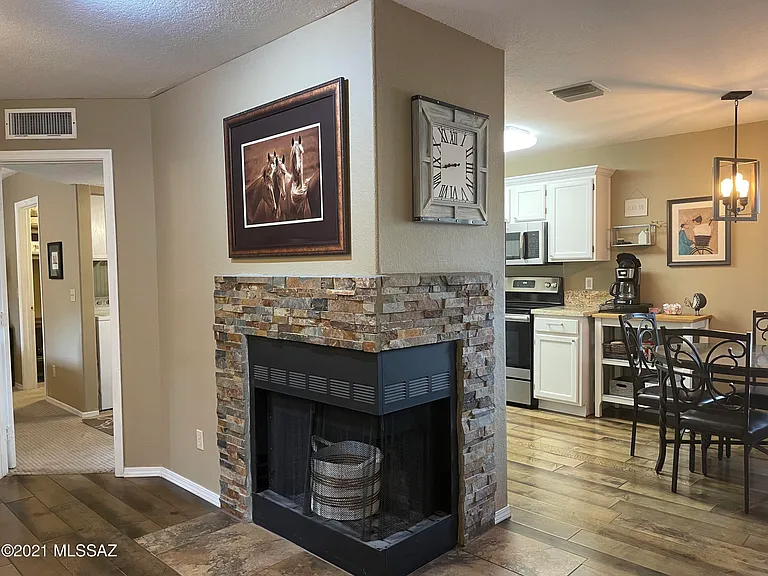 6655 N Canyon Crest Dr #1107 — Photo 4