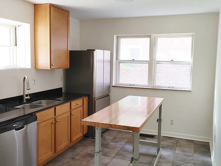 1260 Boland Pl — Photo 2