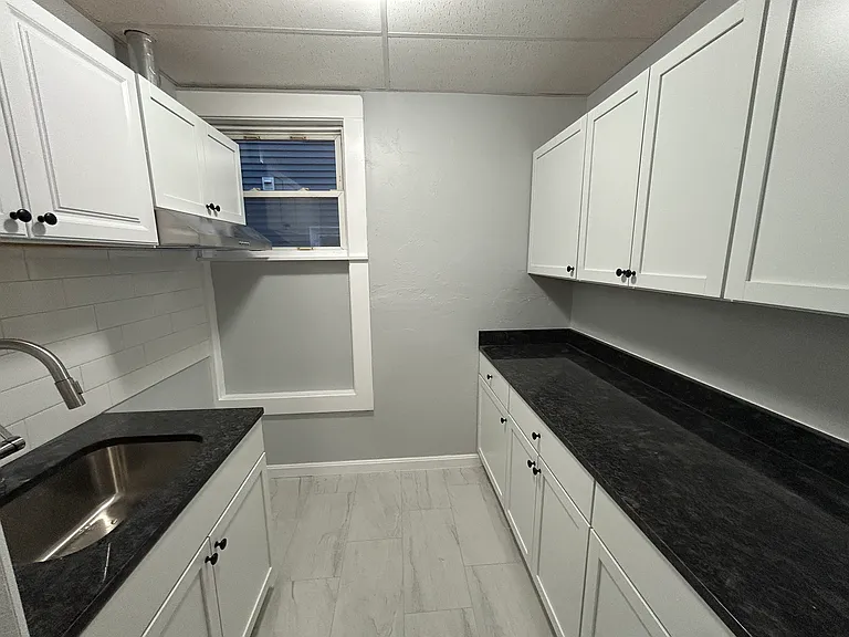 40 Grand St #1 — Photo 7