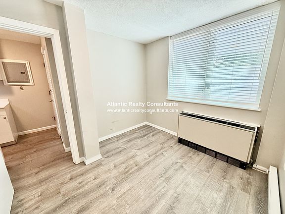 4th image of 125 Trapelo Rd APT 1A
