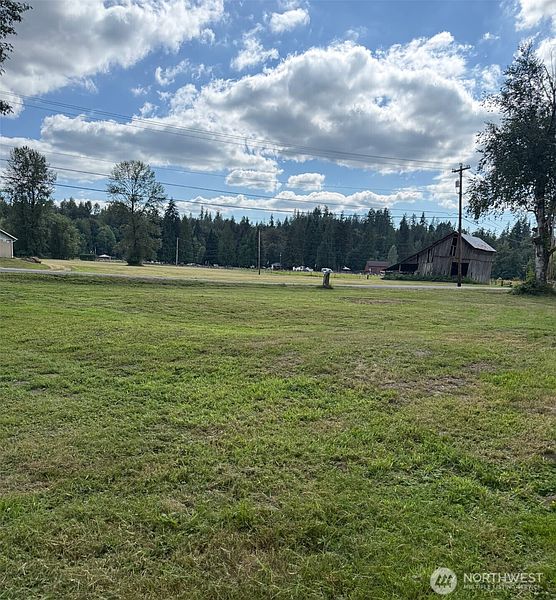 4th image of 17429 Engebretsen Road