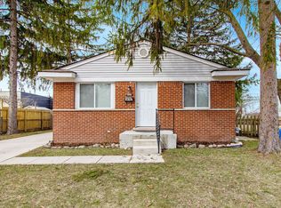 2421 McDowell St, Ferndale, MI