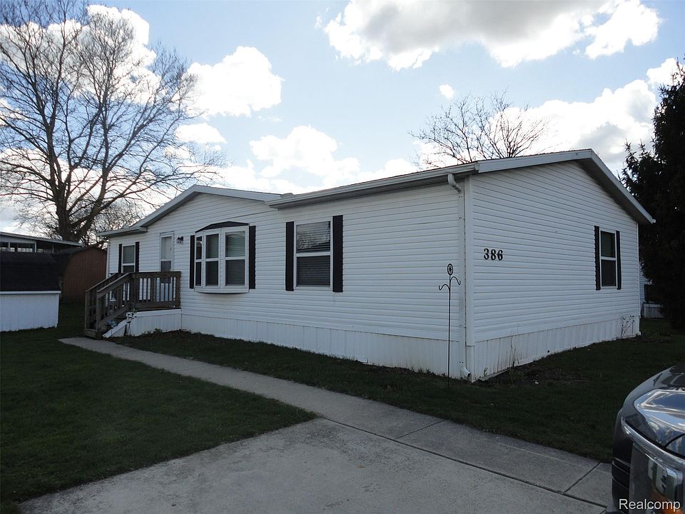1st image of 386 Blackwatch St