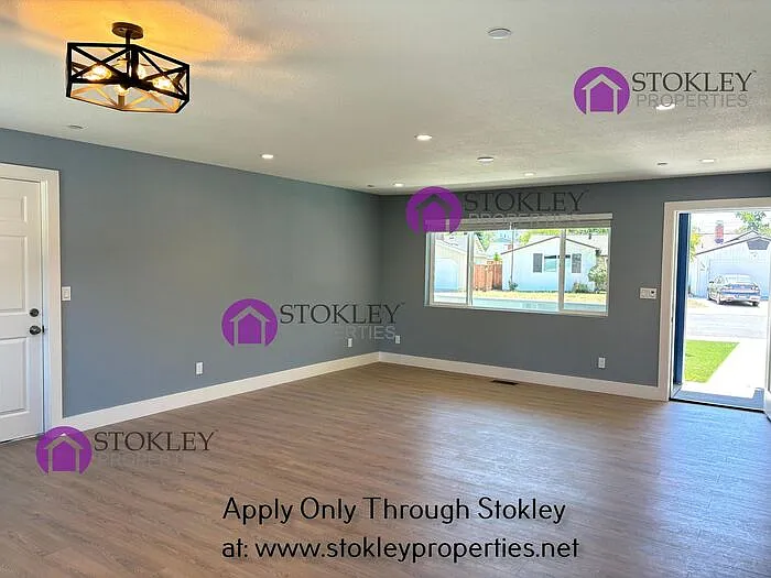 1331 Sunshine Dr — Photo 5