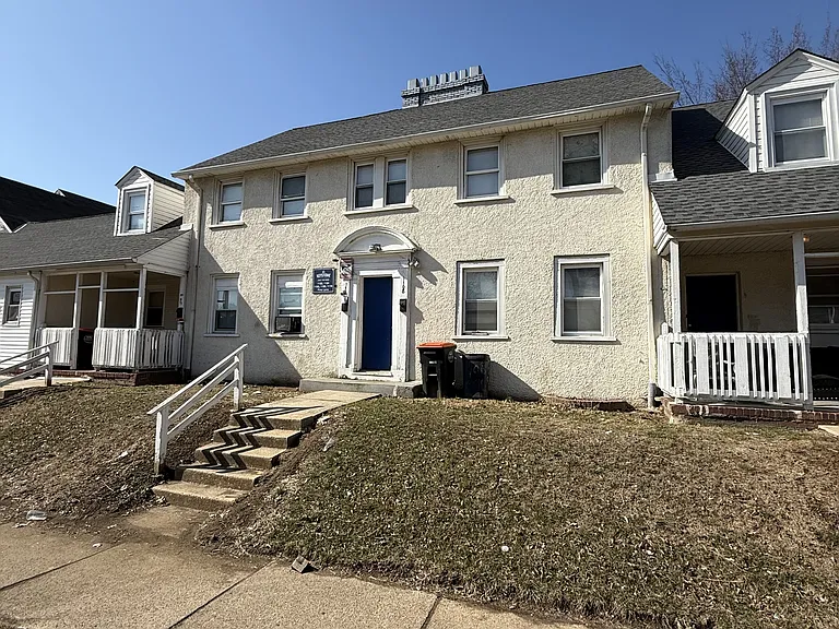 1104 Pine Ln #1 — Photo 4