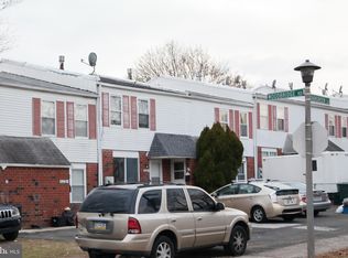 9402 Fairgreen Ln #B, Philadelphia, PA 19114