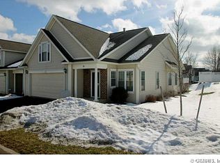 11 Antelope Ln, Rochester, NY 14623