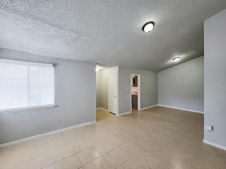 17706 Glenhagen Ct — Photo 14