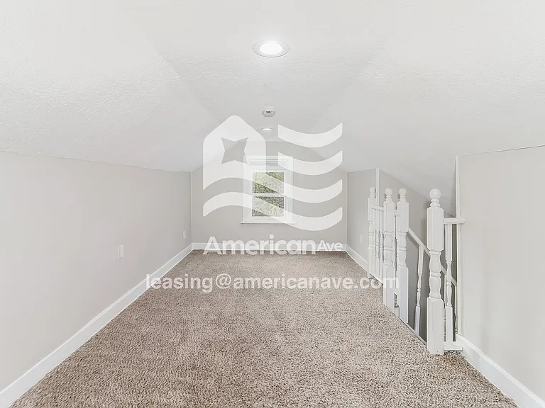 203833_012_wm_-_bedroom_13260150.jpg