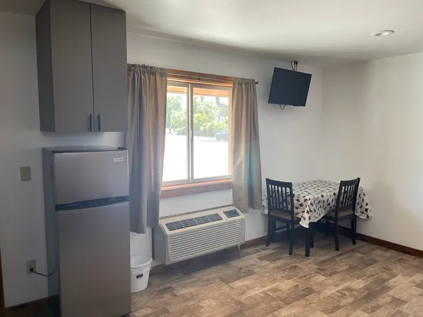 325 S Main St, Twin Bridges, MT