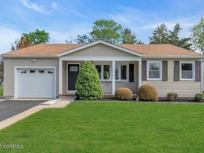 10 Norfolk Drive, Toms River, NJ, 08757
