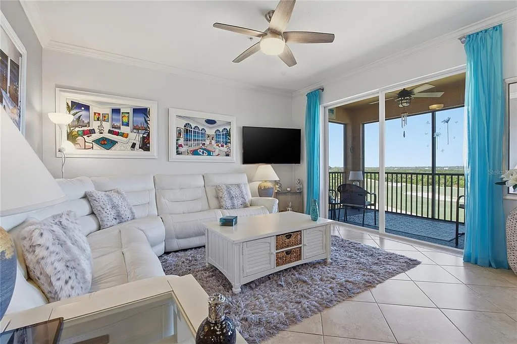 2 bed, 2.0 bath, 1156 sqft, $2,300 — Photo 4