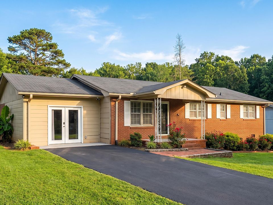 1st image of 254 Fairhill Dr
