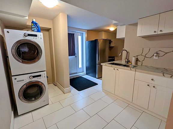 3rd image of 837 Glenrush St #Basement