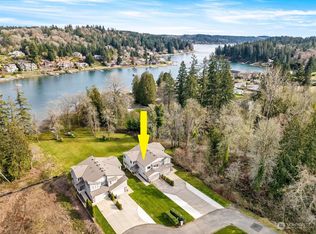 5610 39th Street Ct NW #2, Gig Harbor, WA 98335