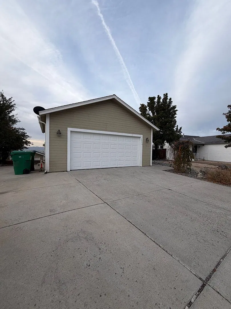 Stunning Two-Story Home with Breathtaking City Views! — Photo 2