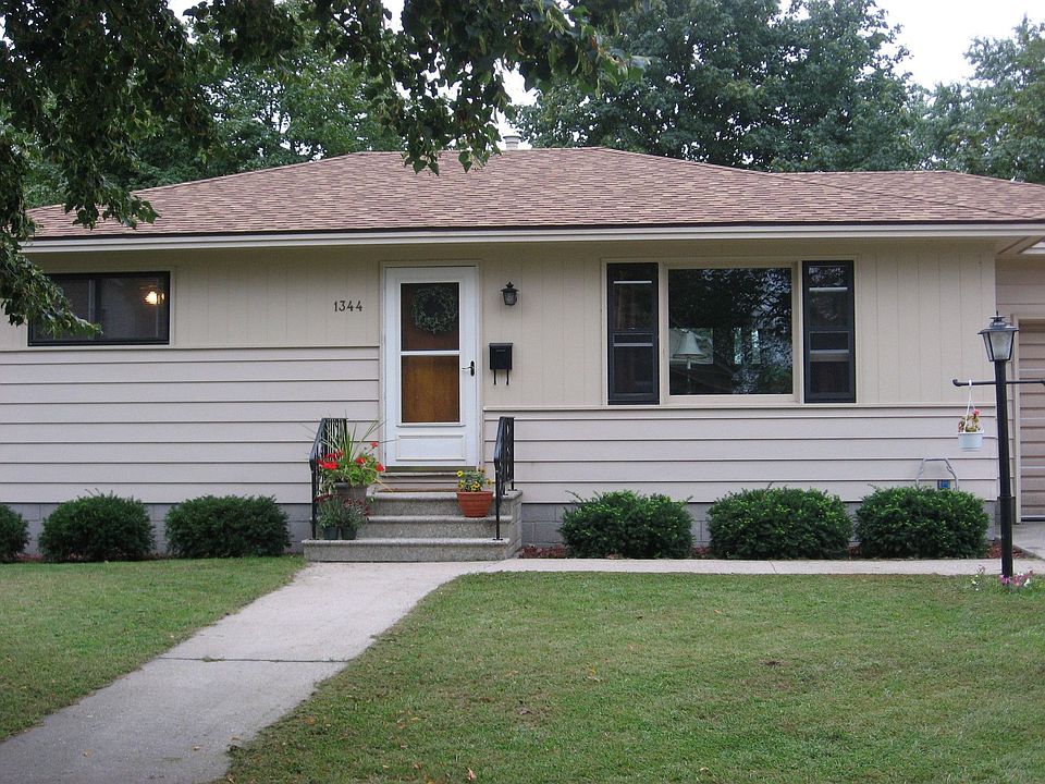 1st image of 1344 Washington Ave
