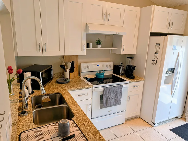 1083 Snead Ave — Photo 8